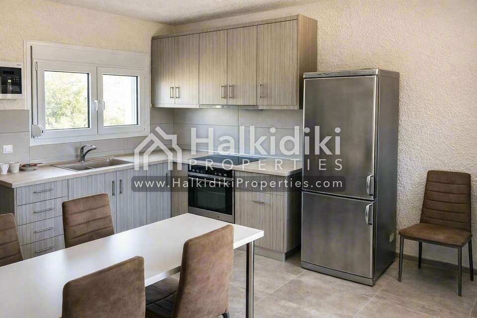 Image 2 of 11