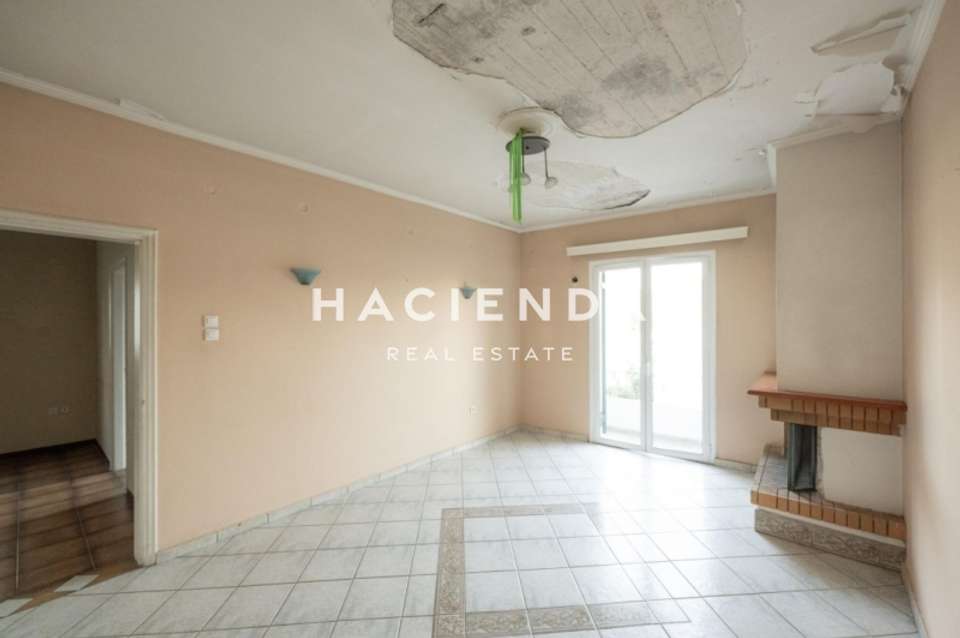 Image 1 of 14