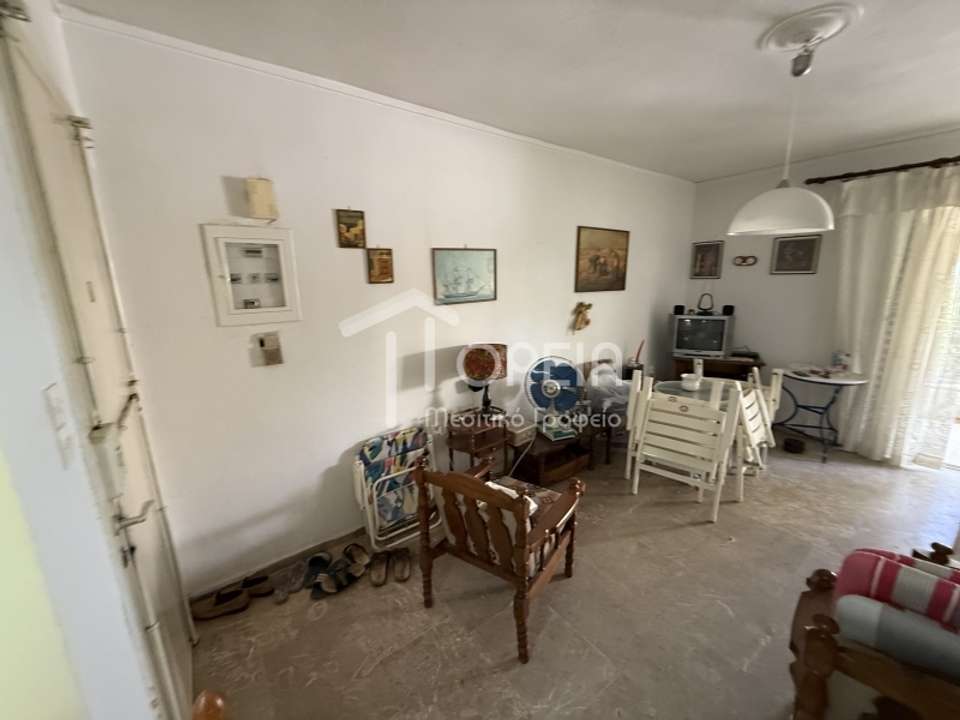 Image 2 of 29