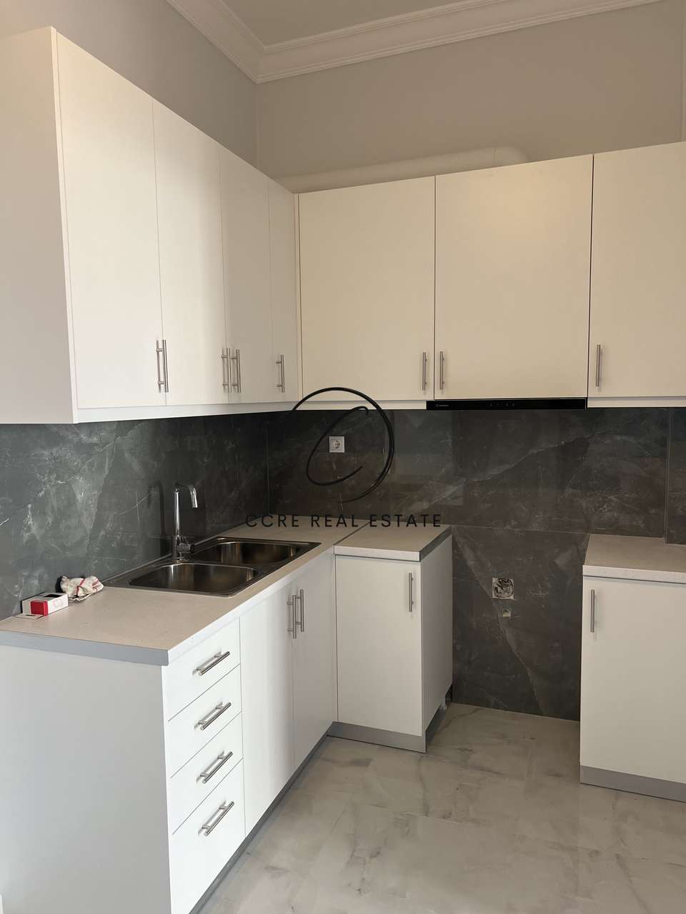 Image 1 of 21