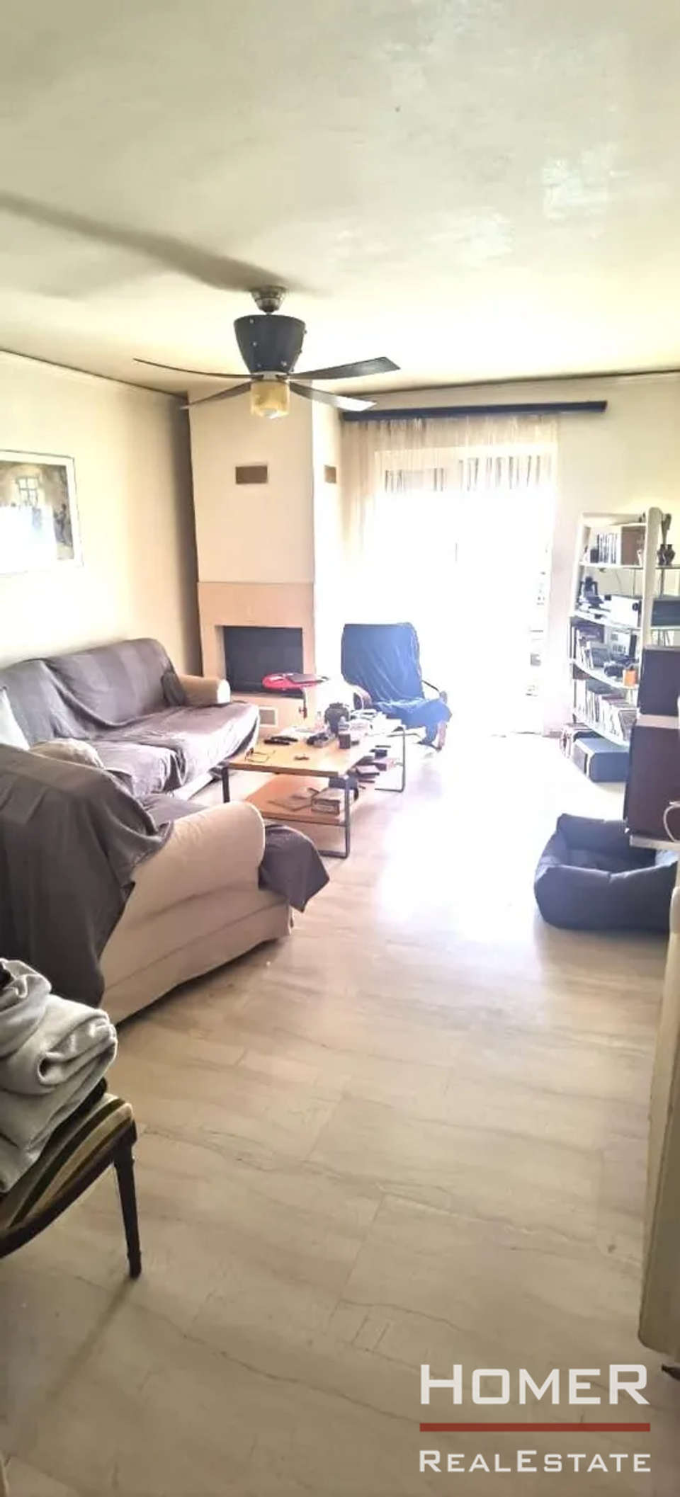Image 0 of 9