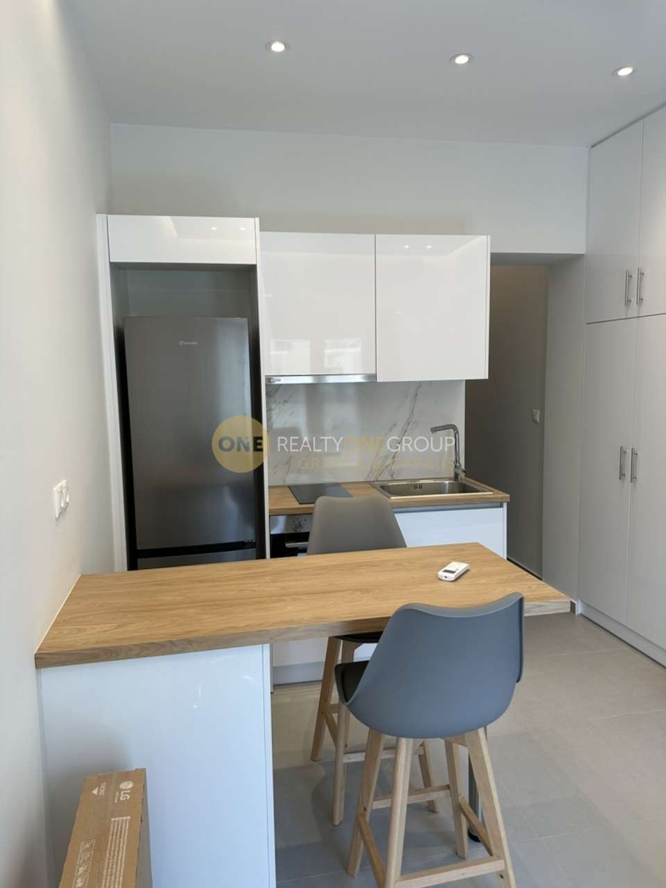 Image 1 of 20