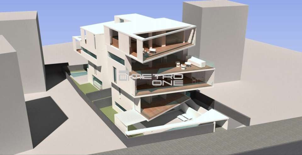 Image 0 of 8