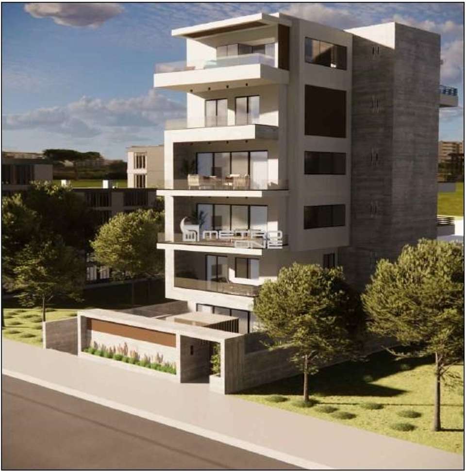 Image 0 of 2