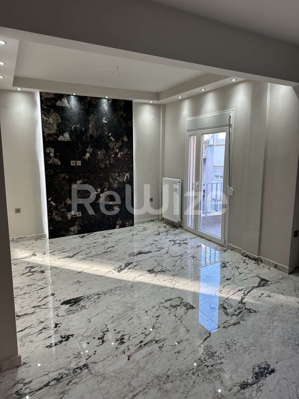 Image 2 of 18