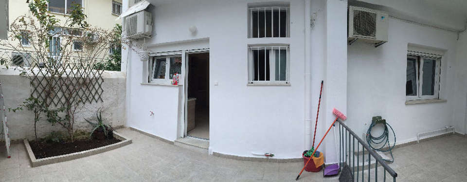 Image 1 of 5