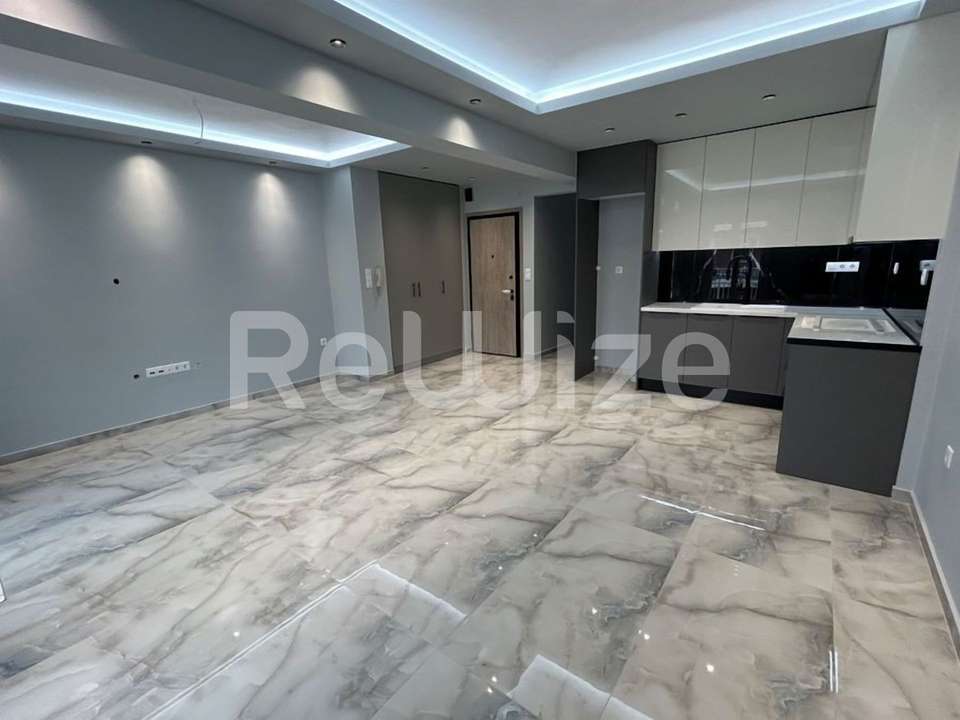 Image 2 of 22