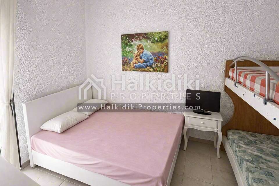 Image 2 of 29