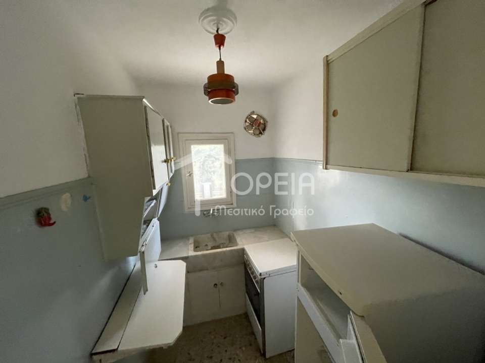 Image 2 of 9