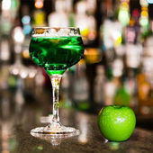 Applepuckertini image