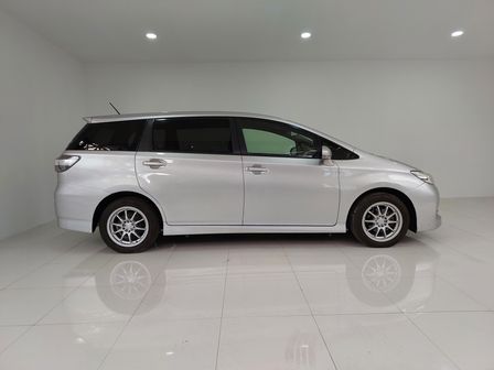 2012 Toyota Wish X 1.8 Automatic Image 7