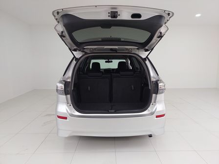 2012 Toyota Wish X 1.8 Automatic Image 5