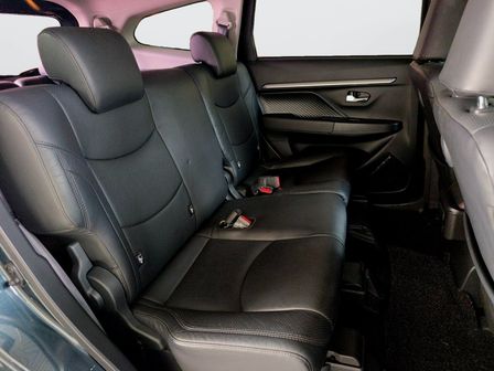 2019 Perodua Aruz AV 1.5 Automatic Image 9