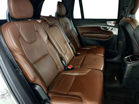 2021 Volvo XC90 T8 2.0 Automatic Image 9