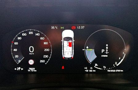 2021 Volvo XC90 T8 2.0 Automatic Image 10