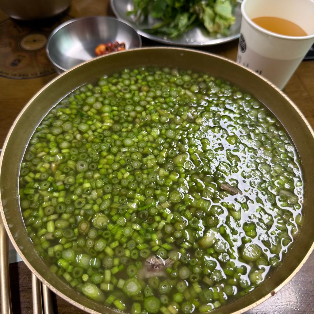 水芹牛骨湯飯
