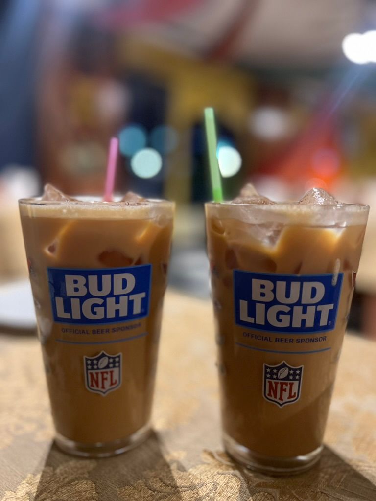 F3852A3D C8EB 4973 AB85 42C4D8D2D4D6 1 105 c