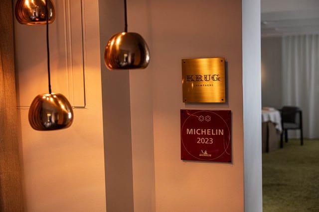 Vollmers Restaurant Michelin sign