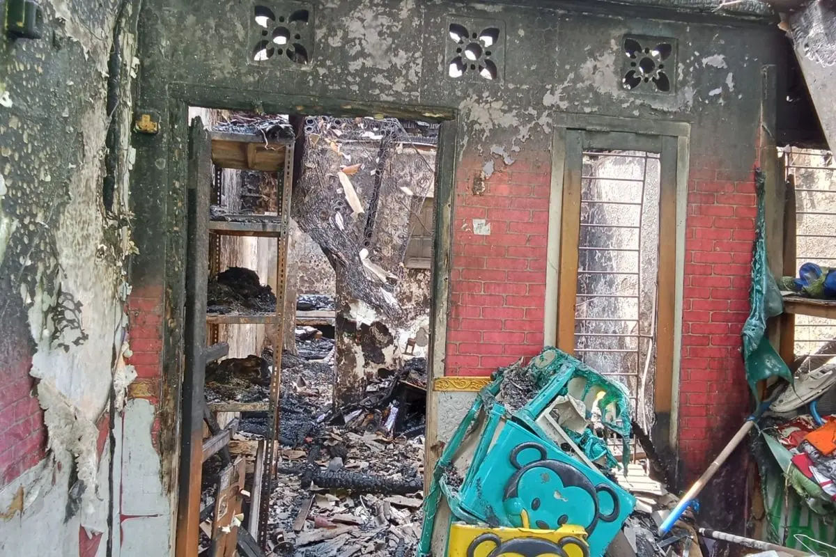 Tewas Terjebak Api Saat Tertidur