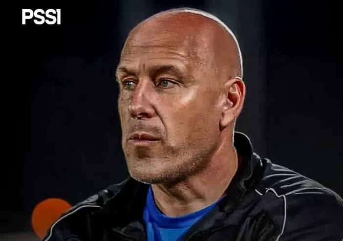 Latar Belakang Alexander Zwiers