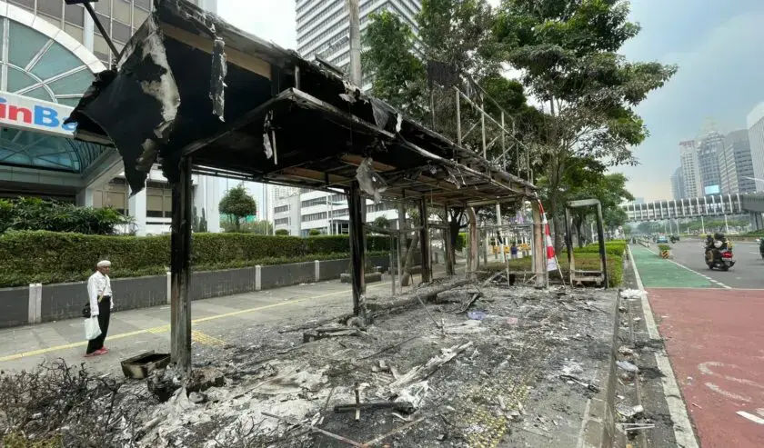 Kerusakan Parah di Halte-Halte Utama