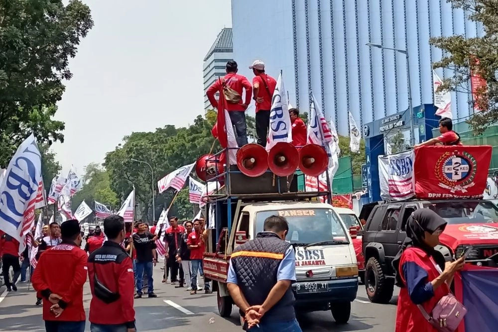 Pendemo Sudah Berdatangan, Tenaga Ahli DPR hingga Pegawai Malah WFH: Gedung Parlemen Sepi Saat Aksi Buruh