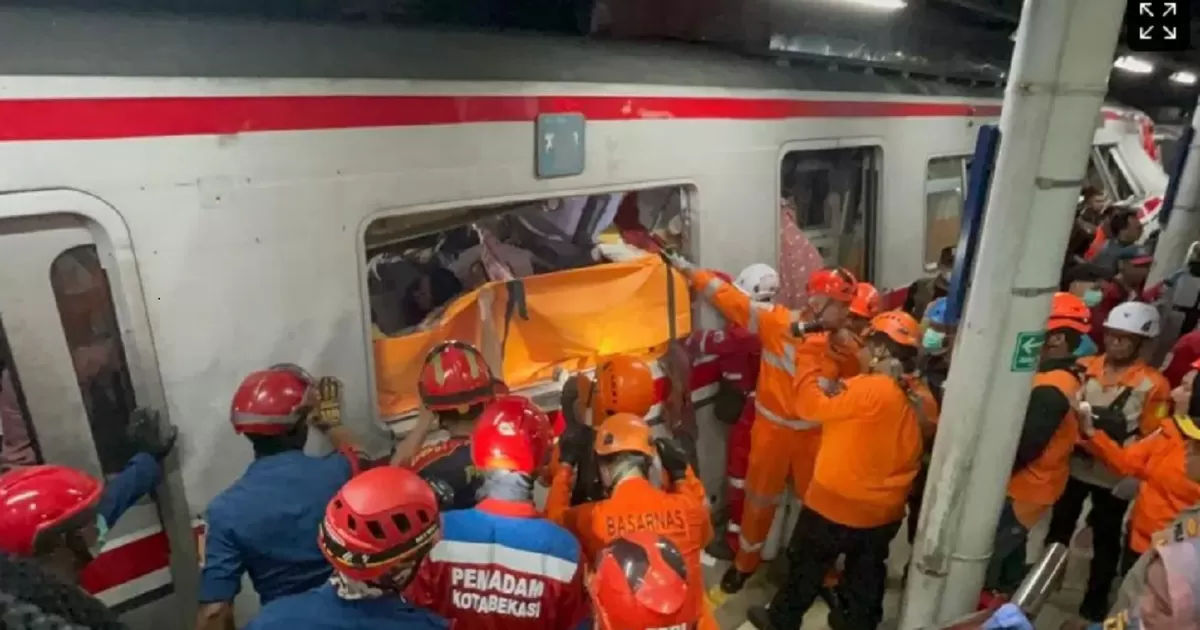 Update Tragis! Korban Kecelakaan Kereta Bekasi Jadi 16 Orang
