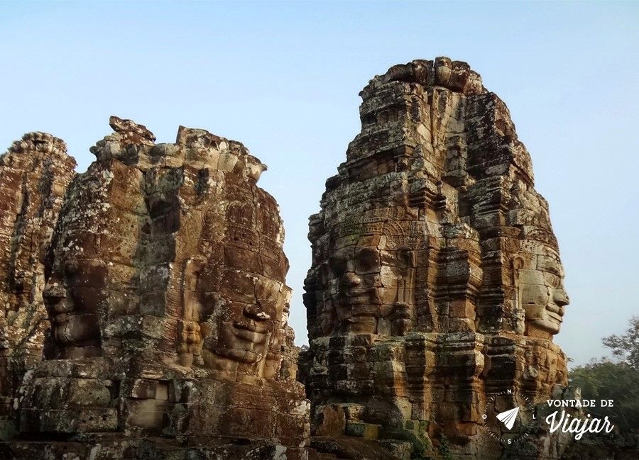 Angkor Wat - Rostos do imperador Khmer no templo Bayon