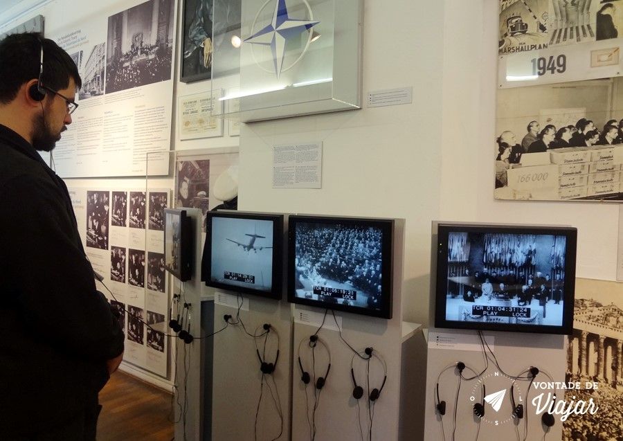 muro-de-berlim-videos-noticias-e-tentativas-de-fuga-no-mauer-museum-do-checkpoint-charlie