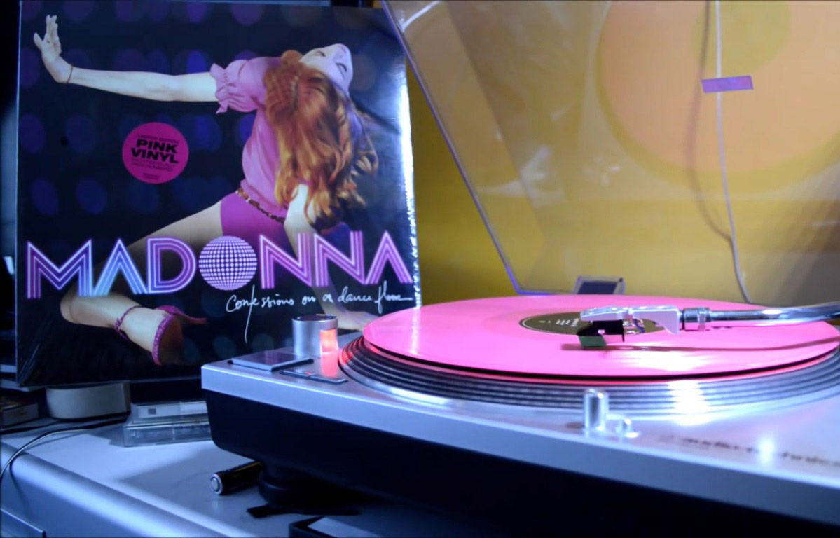 3-dicas-vinil-em-paris-discos-da-madonna-foto-rebel-heart-on-vinyl