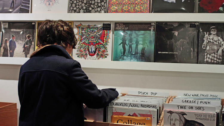 3-dicas-vinil-em-paris-loja-de-discos-linternational-records-foto-timeout