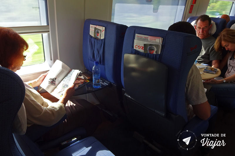 Trem na Europa - Espaco entre as poltronas