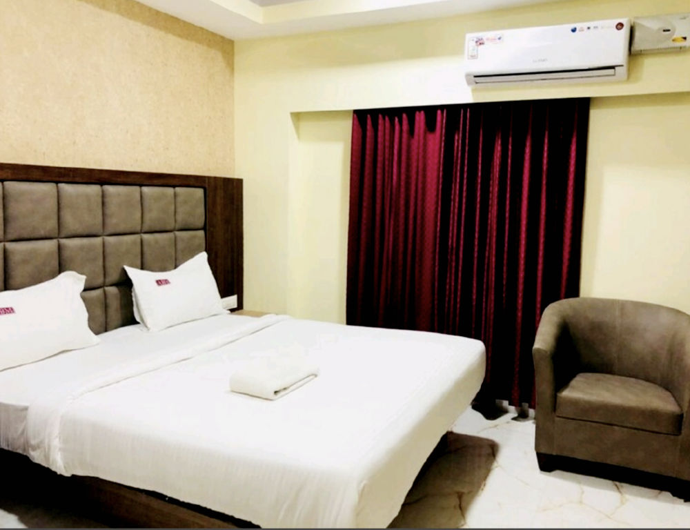 Best Deluxe, Executive & Suite Rooms in Bangalore