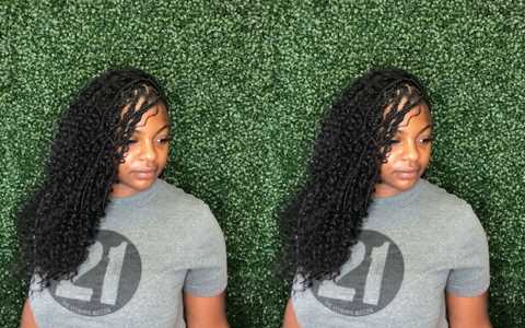 Small Boho knotless middle back