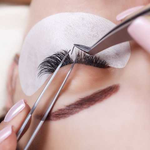 Lash Fill-Ins service