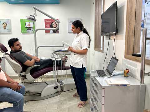 Family dental clinic in Aliganj Lucknow general dentistry guide