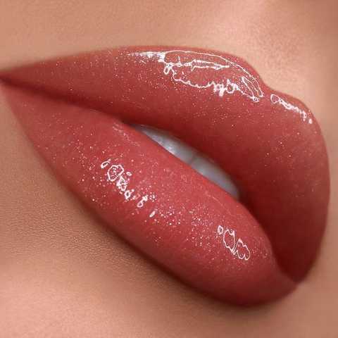 Nano-needle lip plump service
