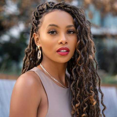 Locs Styling service