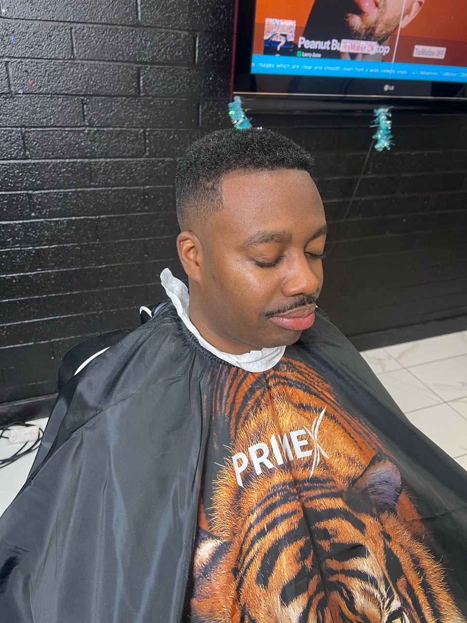  haircut,barber,service,hair,styling 