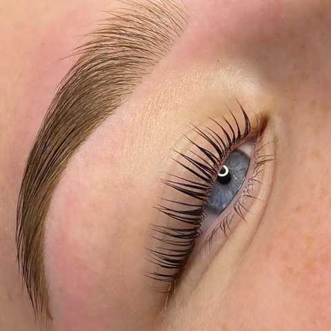 Lash lift service