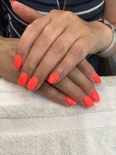 Classic Manicure