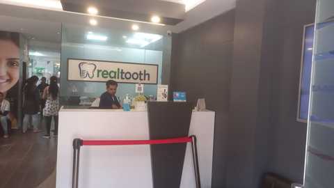 Restorative dentistry crowns for teeth in Mandir Marg Lucknow