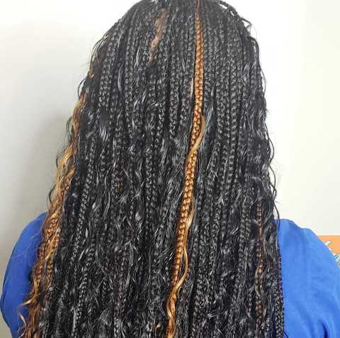 Boho Knotless Braids with 100% Human Hair service