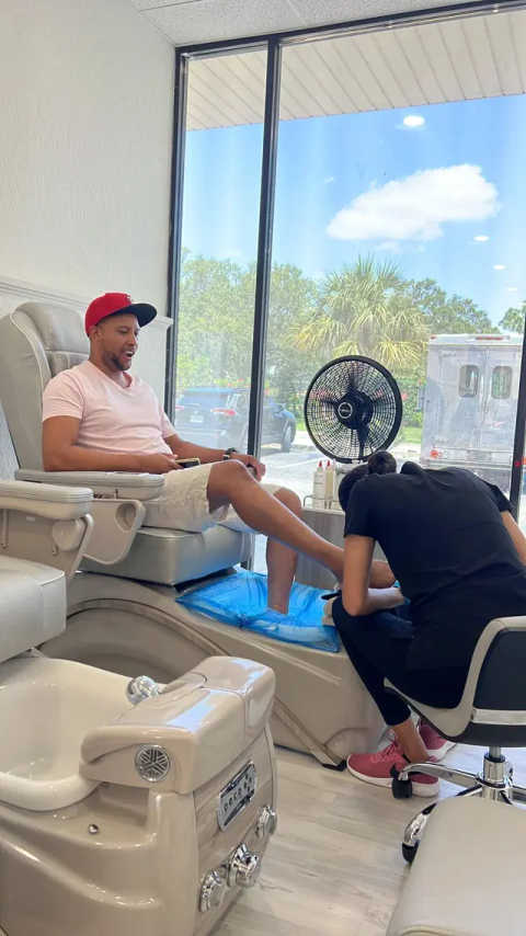 Pedicure service