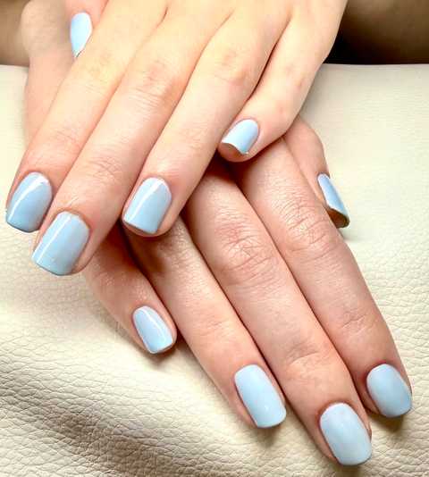 CLASSIC MANICURE