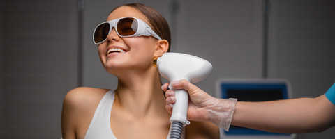 Chin Waxing Lifespan: Real Timeline (3–6 Weeks) and How to Extend It blog