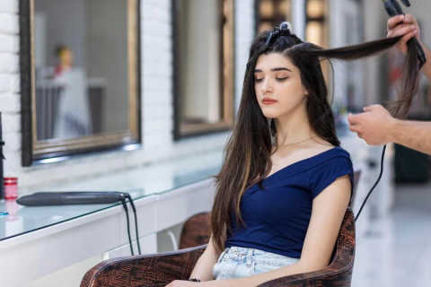 Women's Blow-Dry service