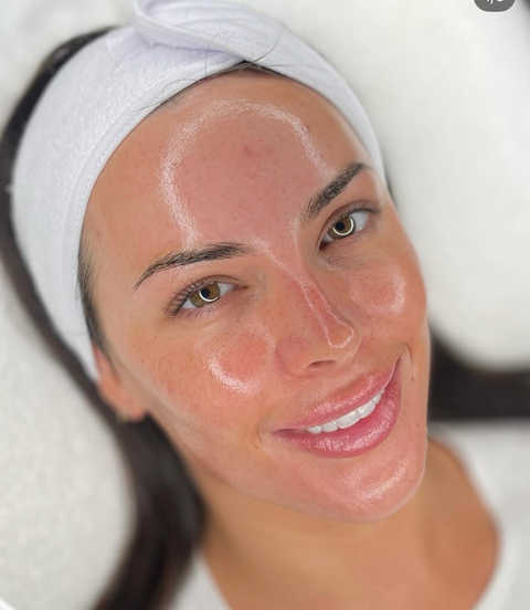 Signature Korean BB Glow Facial service image