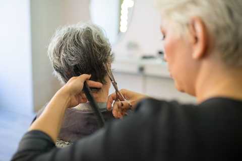 Women's Shampoo, Cut, Style service image