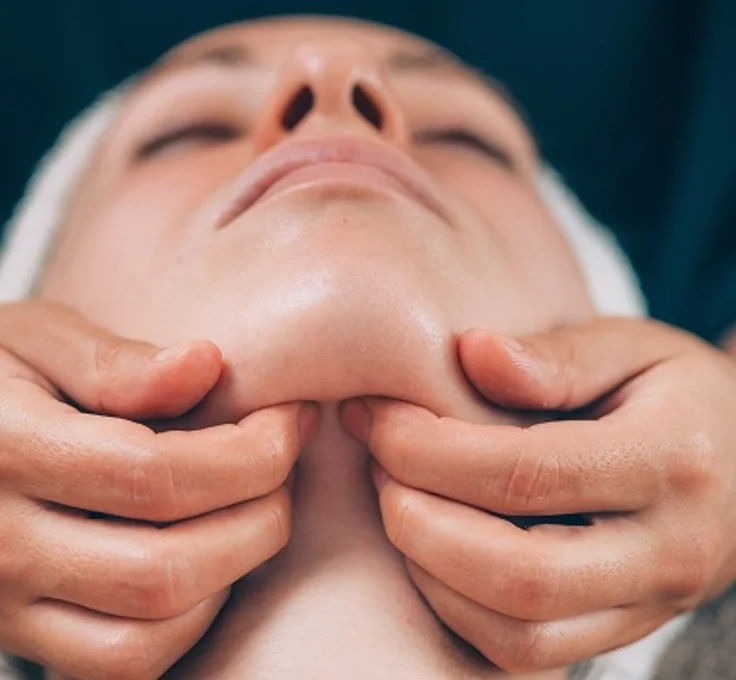 Manual Lymphatic Drainage Massage